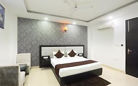 Fabhotel Airport Zone Olive